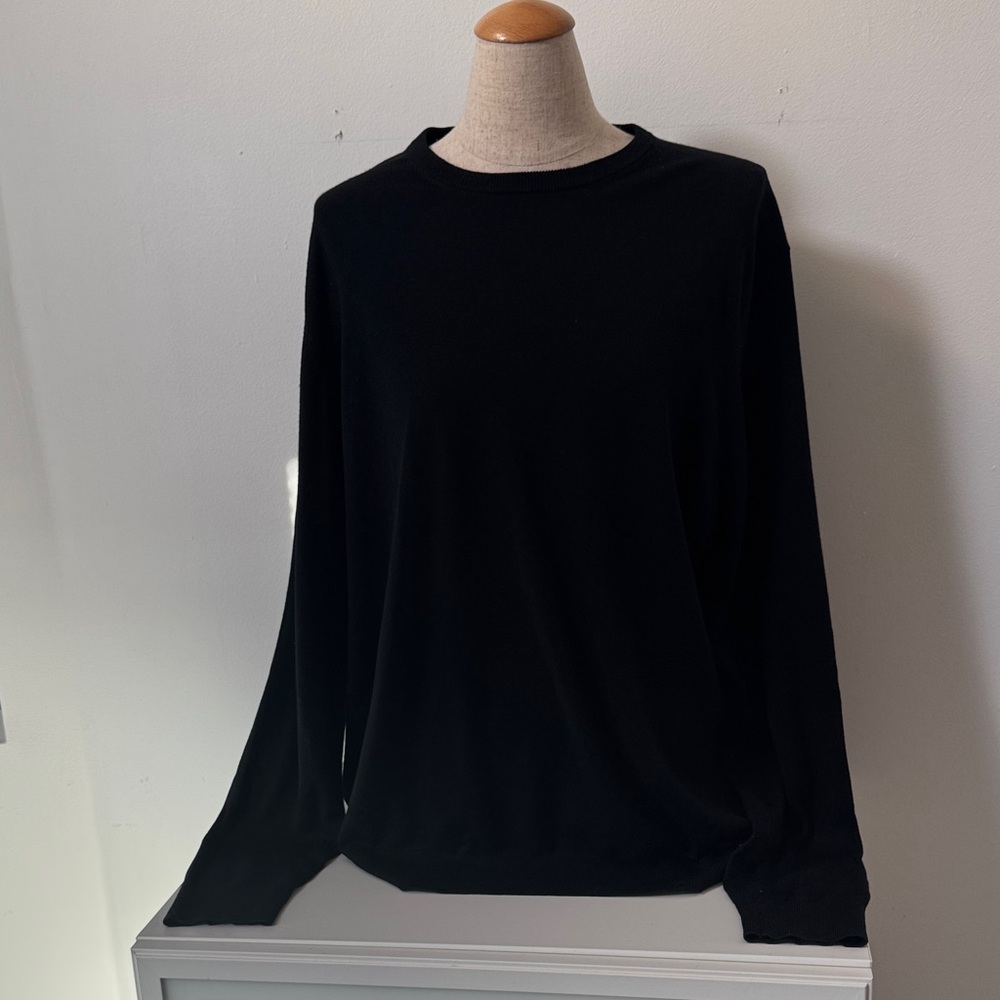 Uniqlo Men's Black Sweater- XL
